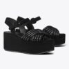 Bombe sandal med korsade remmar och plattform Bombe sandal med korsade remmar och plattform