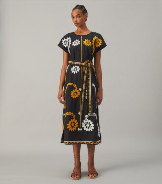 Broderad kaftan i bomullspoplin