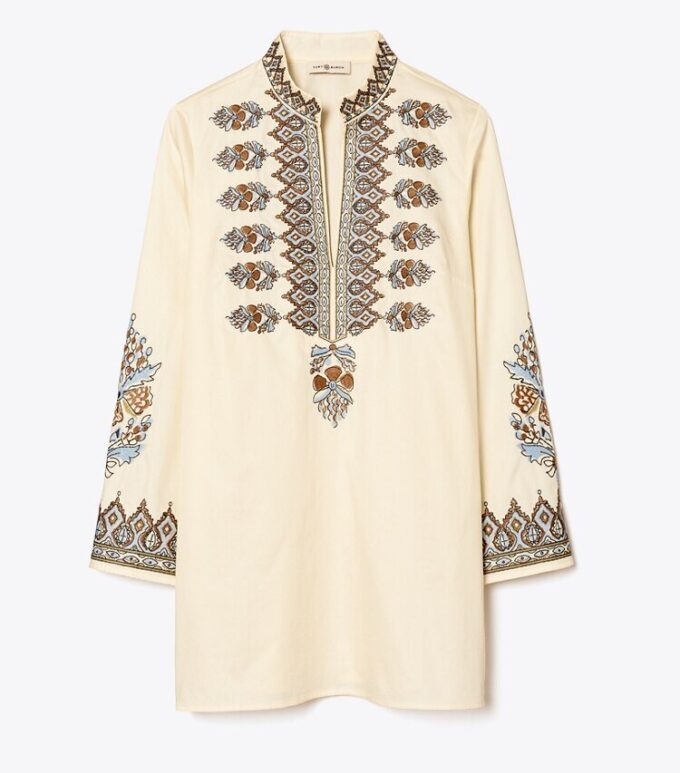 Broderad tunika