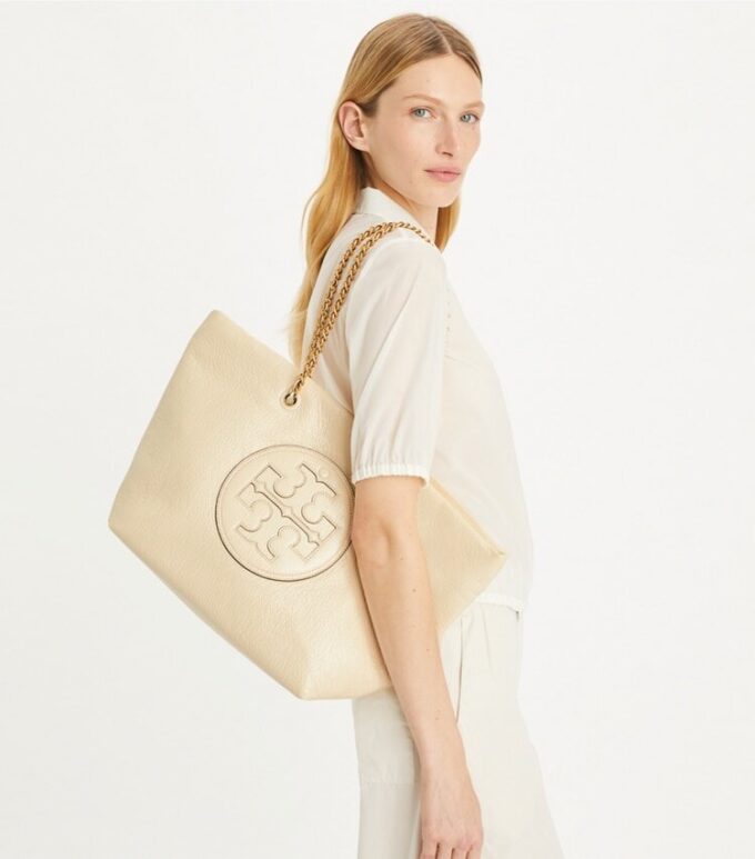 Ella Patent Chain Tote Ella Patent Chain Tote