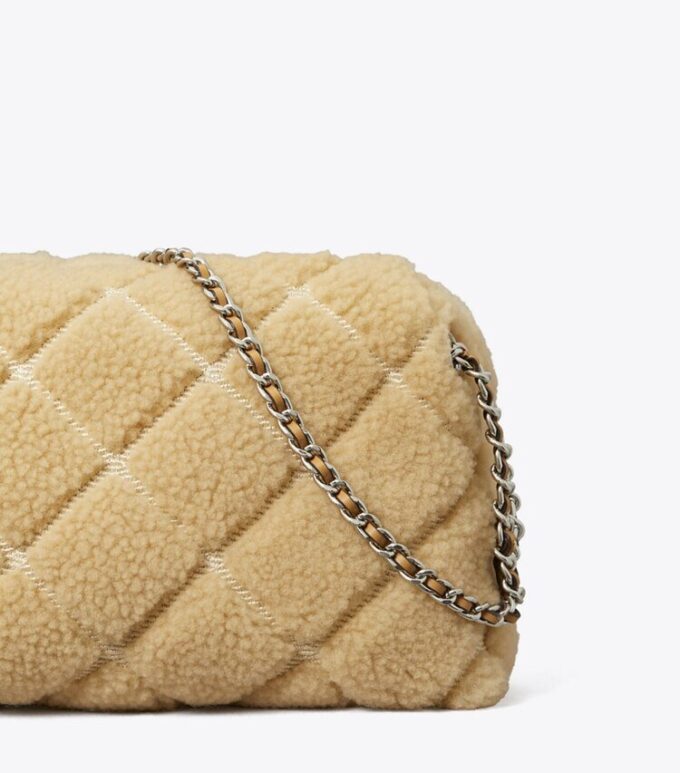 Fleming mjuk crossbody-väska i fårskinn Fleming mjuk crossbody-väska i fårskinn