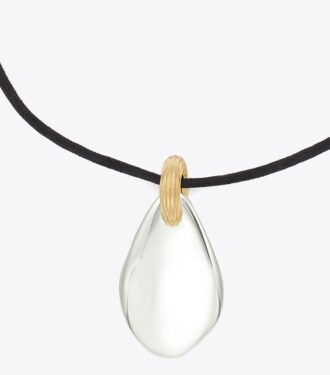 Halsband med stort hänge Halsband med stort hänge