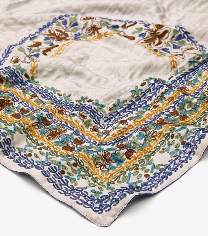 Keramisk platta Broderad överdimensionerad fyrkantig scarf Keramisk platta Broderad överdimensionerad fyrkantig scarf