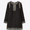 Kort kaftan med dekorationer Kort kaftan med dekorationer