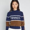 Kort tennis-tröja i tekniskt nylon Kort tennis-tröja i tekniskt nylon