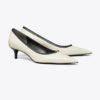 Lågklackade pumps med Double T-spänne Lågklackade pumps med Double T-spänne
