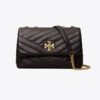Liten Kira Chevron-axelväska Liten Kira Chevron-axelväska