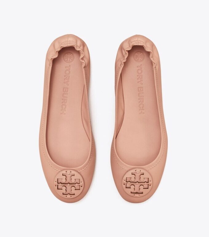 Minnie Travel Ballet med läderlogotyp Minnie Travel Ballet med läderlogotyp