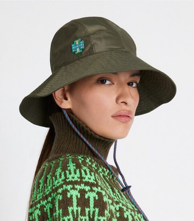 Bucket hat med bred brätte Bucket hat med bred brätte