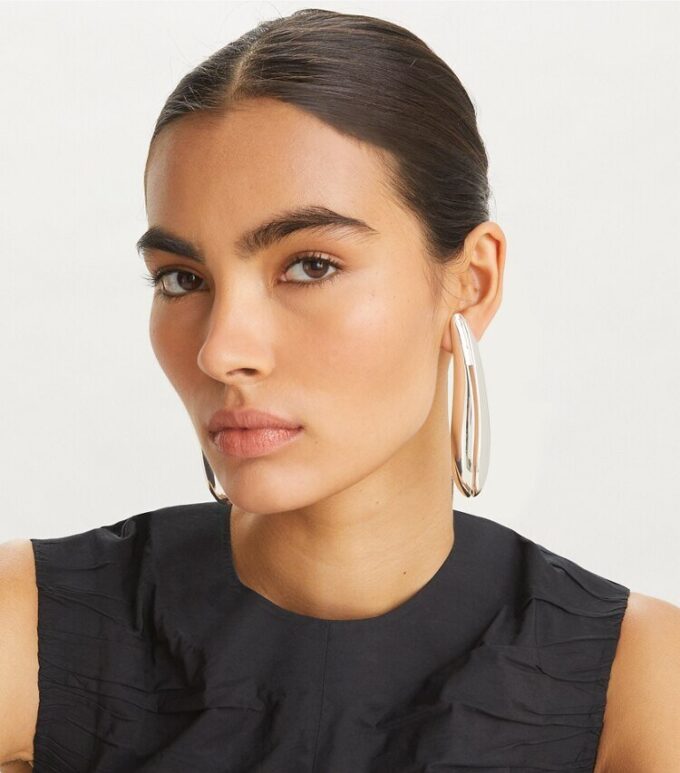 Piercade långa örhängen Piercade långa örhängen