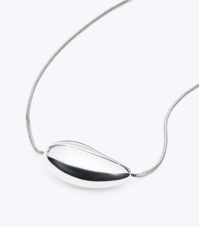 Pierced Pendant Necklace Pierced Pendant Necklace