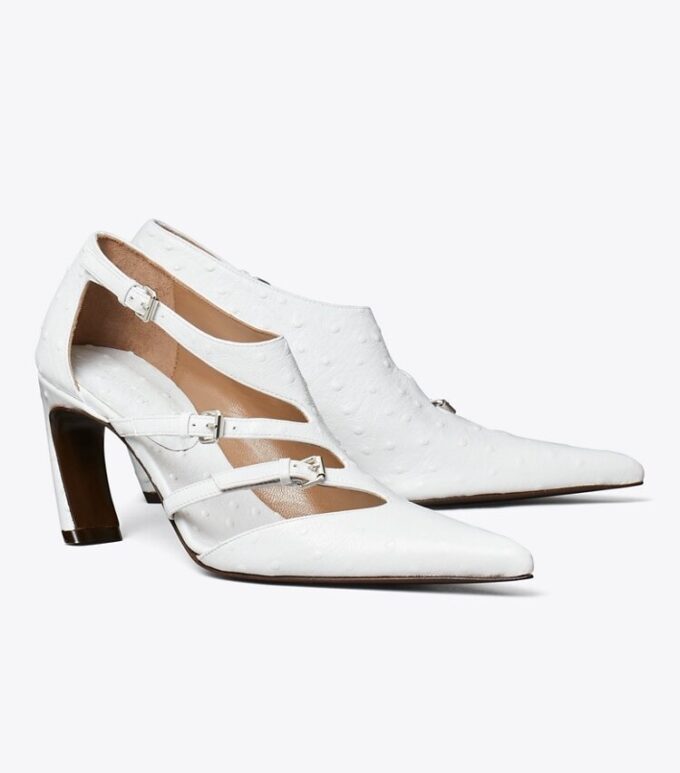 Pumps med flera spännen