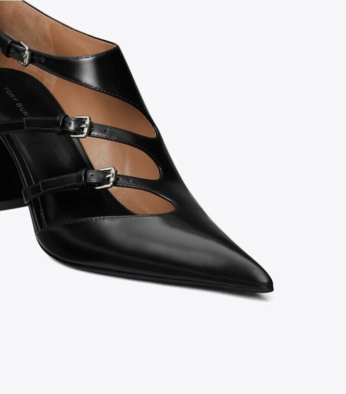 Pumps med flera spännen