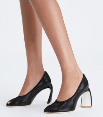 Pumps med öppen tå