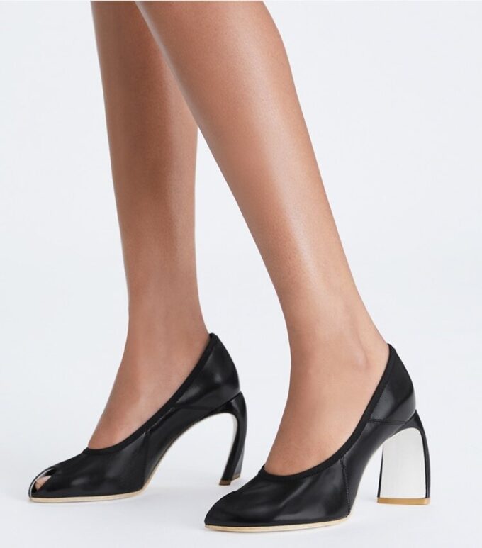 Pumps med öppen tå Pumps med öppen tå