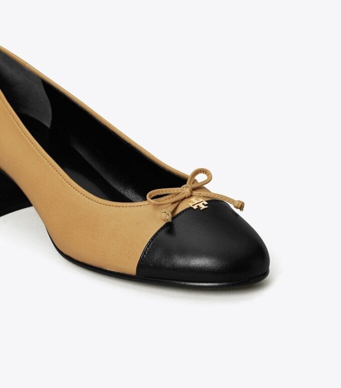 Pumps med tåhätta Pumps med tåhätta