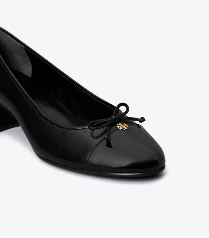 Pumps med tåhätta Pumps med tåhätta