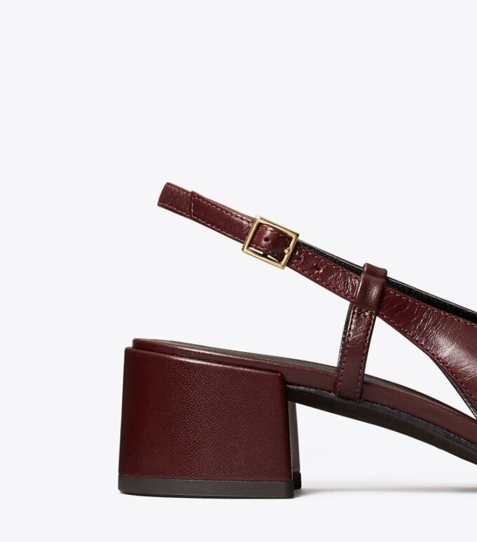 Pumps med tåhätta och slingback