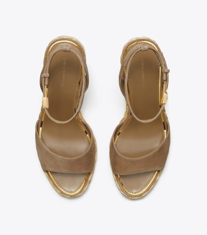 Raffia-sandaler med kilklack Raffia-sandaler med kilklack