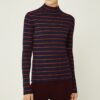 Randig ribbad mjuk teknikstickad turtleneck Randig ribbad mjuk teknikstickad turtleneck