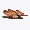 Sandaler med korsade remmar
