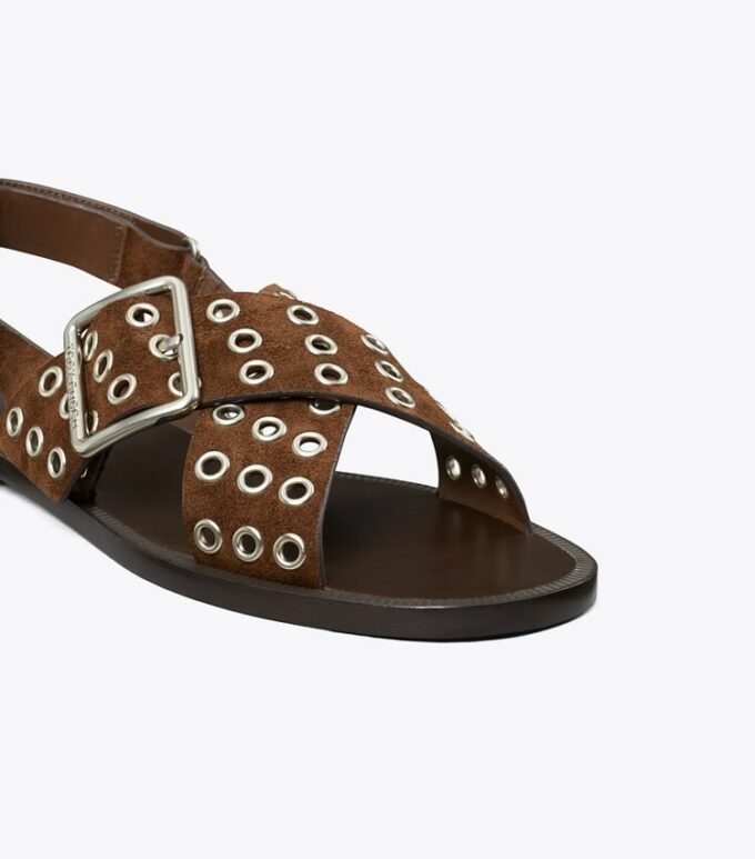 Sandaler med korsade remmar