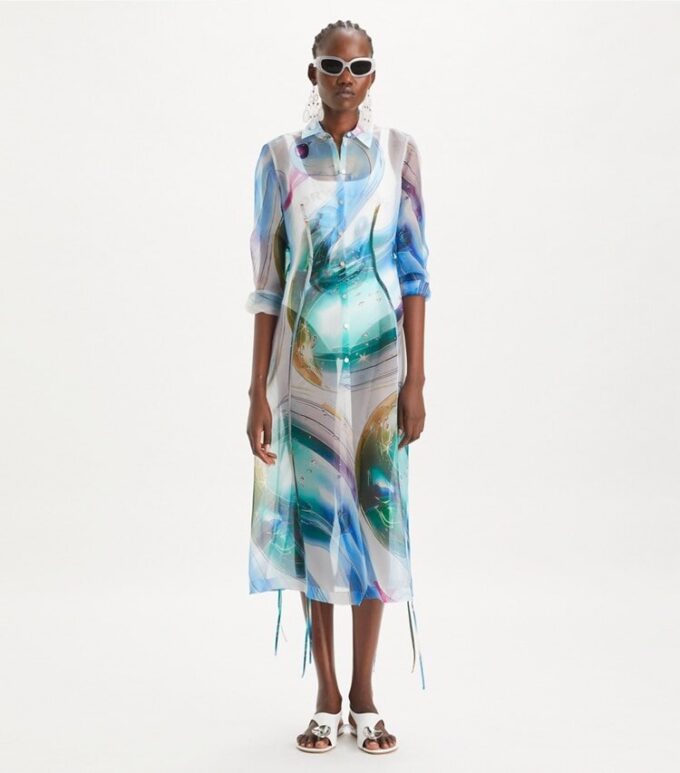 Silkeskjortklänning i organza Silkeskjortklänning i organza