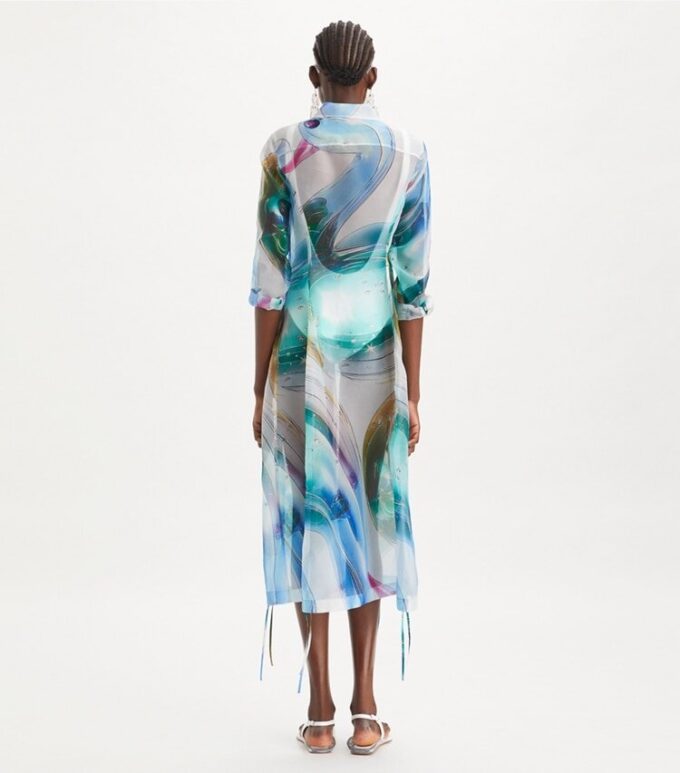 Silkeskjortklänning i organza Silkeskjortklänning i organza
