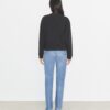 Sweatshirt med kristallogo