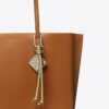 T Monogram Logo nyckelring