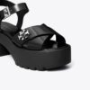 Turnlock-sandaler med plattform och klack Turnlock-sandaler med plattform och klack
