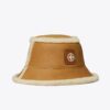 Vändbar bucket hat i shearling Vändbar bucket hat i shearling