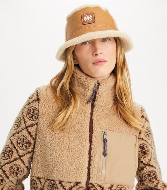Vändbar bucket hat i shearling Vändbar bucket hat i shearling